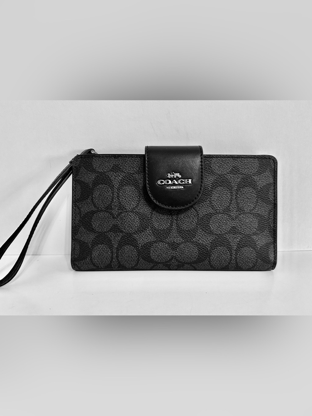 Coach Black Signature Wristlet Tech Wallet with Silver Logo. NWOT